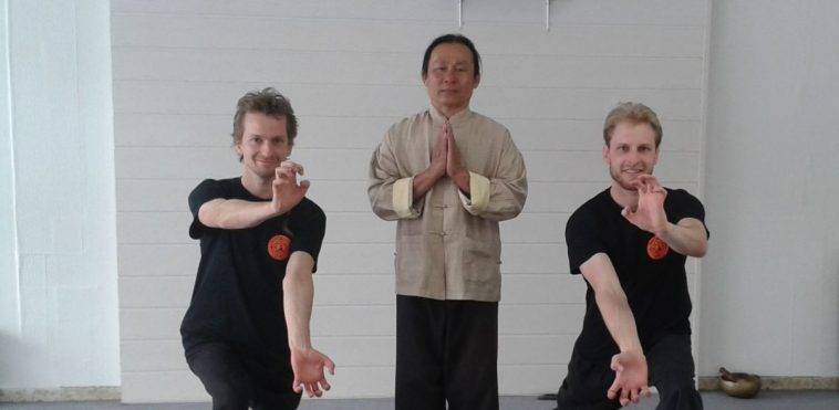 Qi Gong Lehrgang Arno und Stefan Wunsch mit Meister Lao